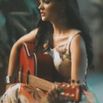 Pranali Rathod Instagram – Aisa hua na kabhi
Jaisa hua hain abhi
Tum khwabo mein bhi humein
Aate nazar kyun nahi
Tumko mera waasta
Jaate hain kya yun bhala
Ki laute nahi
Kyun laute nahi✨