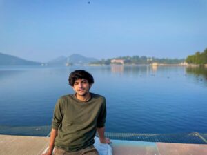 Pravisht Mishra Instagram - I liked the सिलवट(s) on my T-shirt