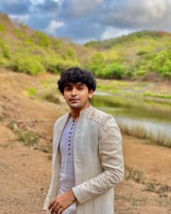 Pravisht Mishra Instagram - Ishq ka rang safed piya!🤍✨