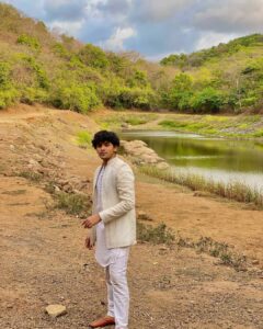 Pravisht Mishra Instagram - Ishq ka rang safed piya!🤍✨