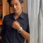 Pravisht Mishra Instagram – Somewhere something incredible is waiting to be known!