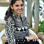 Preethi Asrani Instagram - Beauty begins the moment you decide to be yourself! 🤍 #justbeyourself #justbreathe