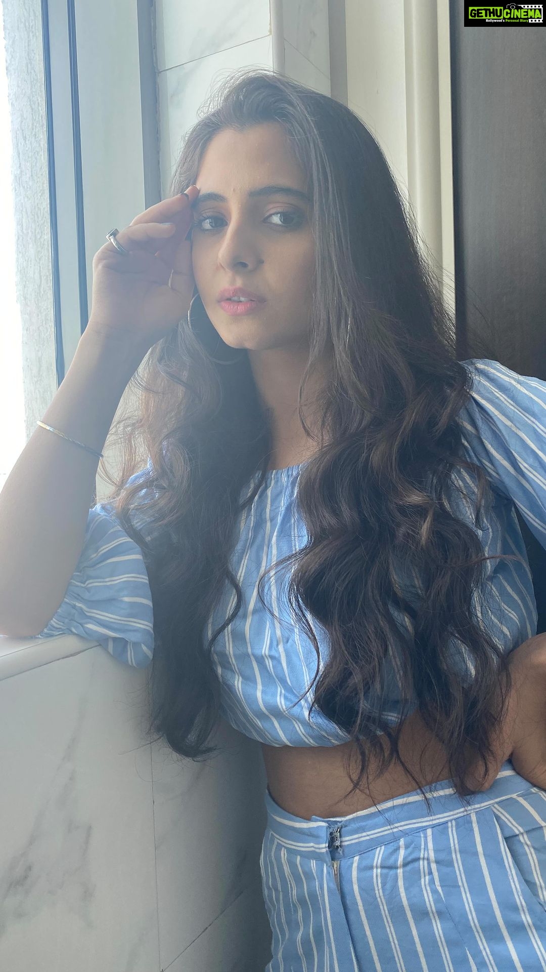 Preethi Asrani Instagram - Some BTS in the 9 hours of promotions for 9 hours!! 💥💰 6 days to go!!! . . #9hoursonHotstar #June2nd