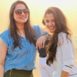 Preethi Asrani Instagram - Ek main aur ek tu ❤️🧿 @i_anjuasrani #asranisisters #togetherforever 👭
