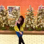 Preethi Asrani Instagram – What a dayy! 🌻🎄

#ferrariworld
#dubaidiaries Ferrari World Yas Island, Abu Dhabi