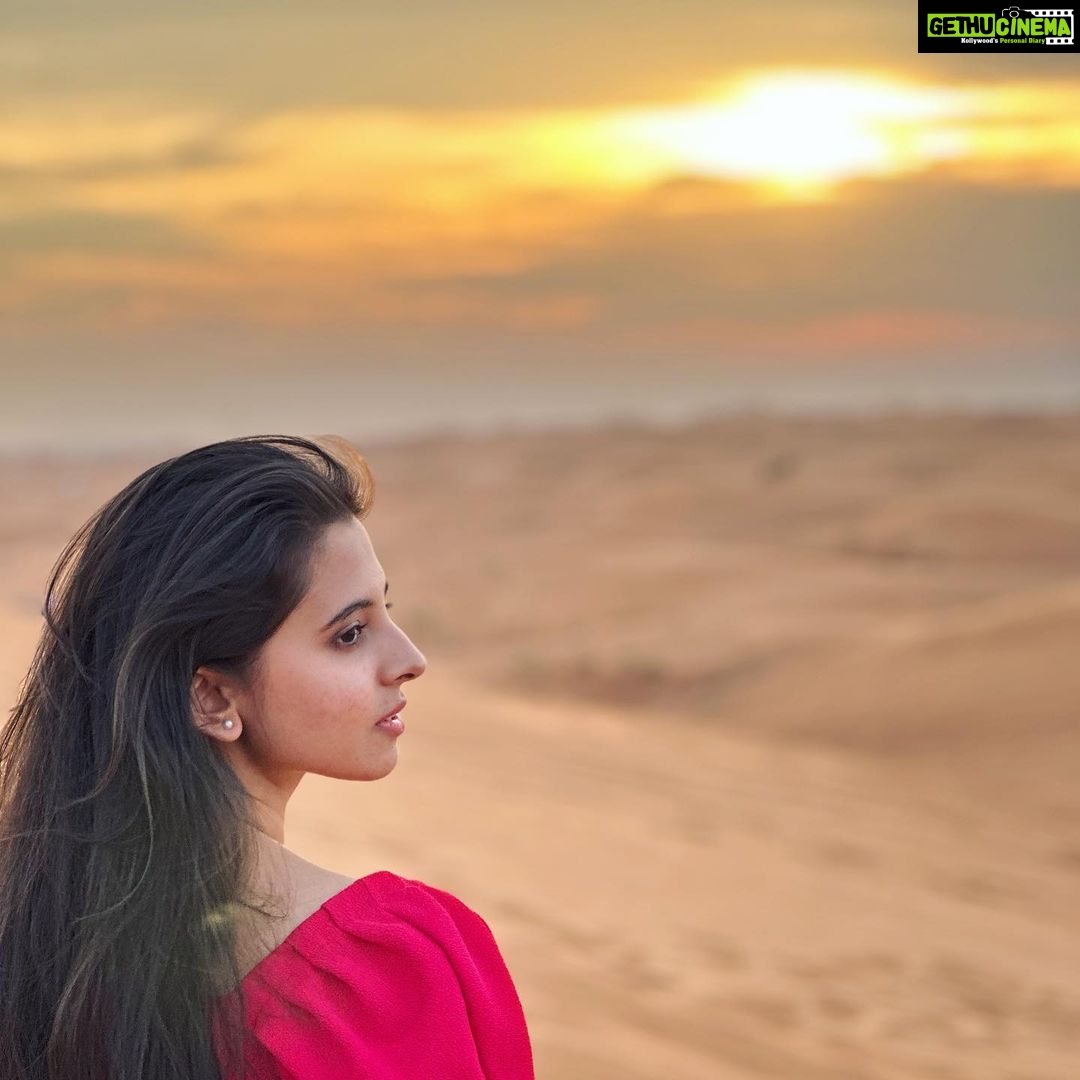 Preethi Asrani Instagram - Carpe diem! ☀️ . . #dubaidays #dessertsafari🐪