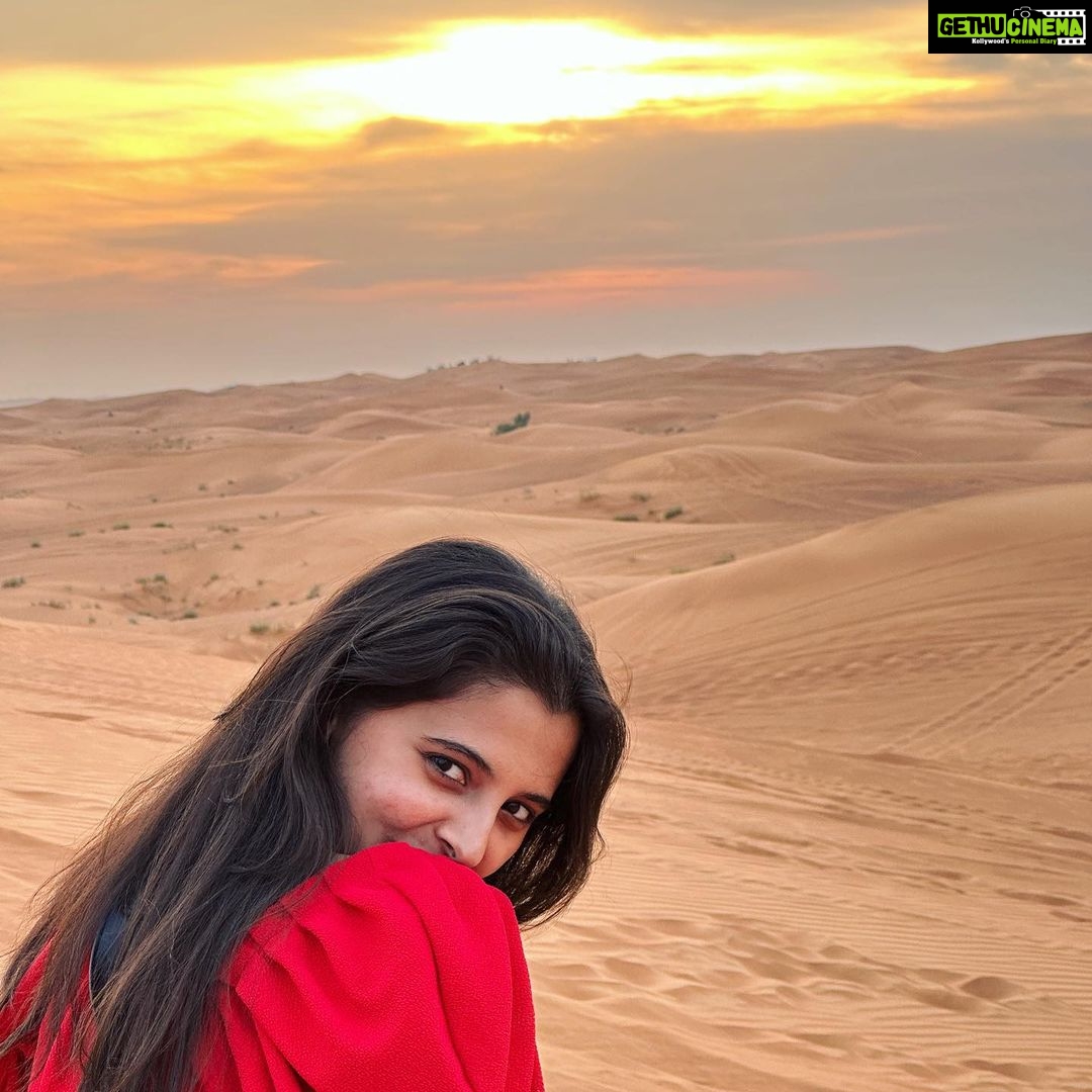 Preethi Asrani Instagram - Carpe diem! ☀️ . . #dubaidays #dessertsafari🐪