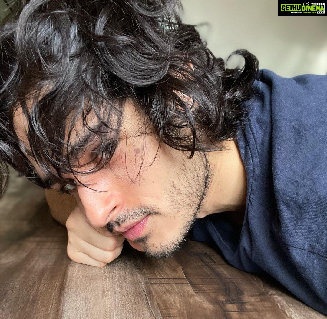 Priyank Sharma Instagram - Ek dum berojgar !