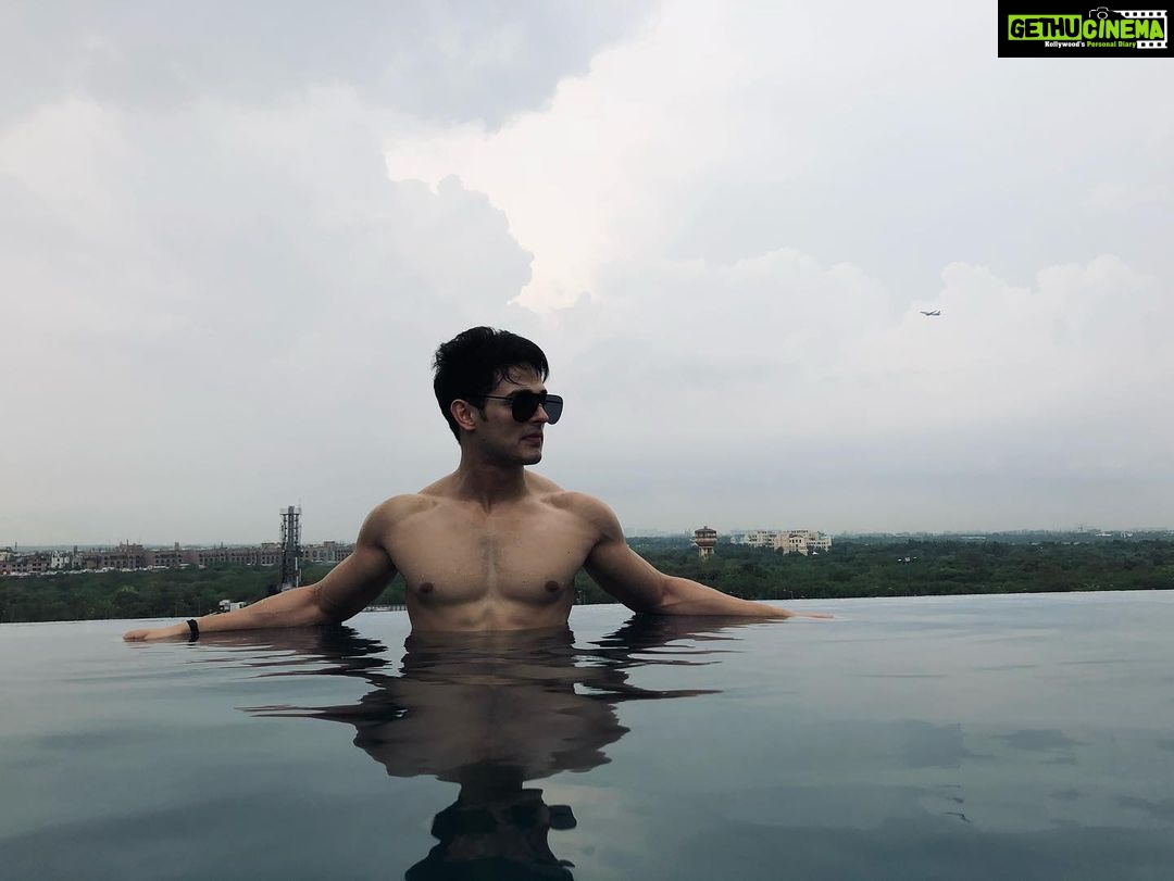 Priyank Sharma - 62.2K Likes - Happiest birthday to you Anu ❤️ Yes a late one but you are always in my heart ❤️ I love you bade bhai 😘
btw I am 26 here 😉 @anubhavvsharmaa