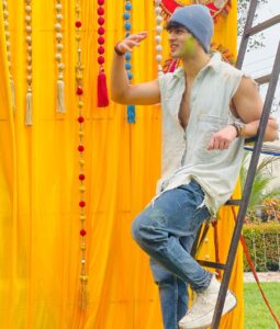 Priyank Sharma Instagram - Happy Holi 🌈

📸 : @jatin.16