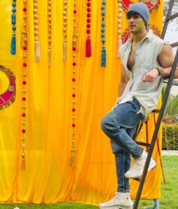 Priyank Sharma Instagram - Happy Holi 🌈

📸 : @jatin.16