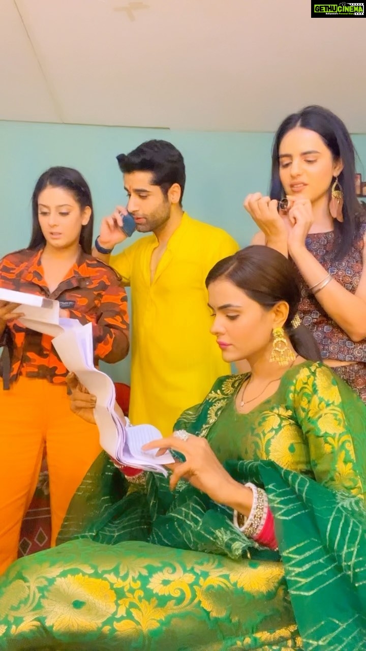 Priyanka Chahar Choudhary Instagram - Hum Jitne dikhte hai, utne bilkul Nahi hai 😋