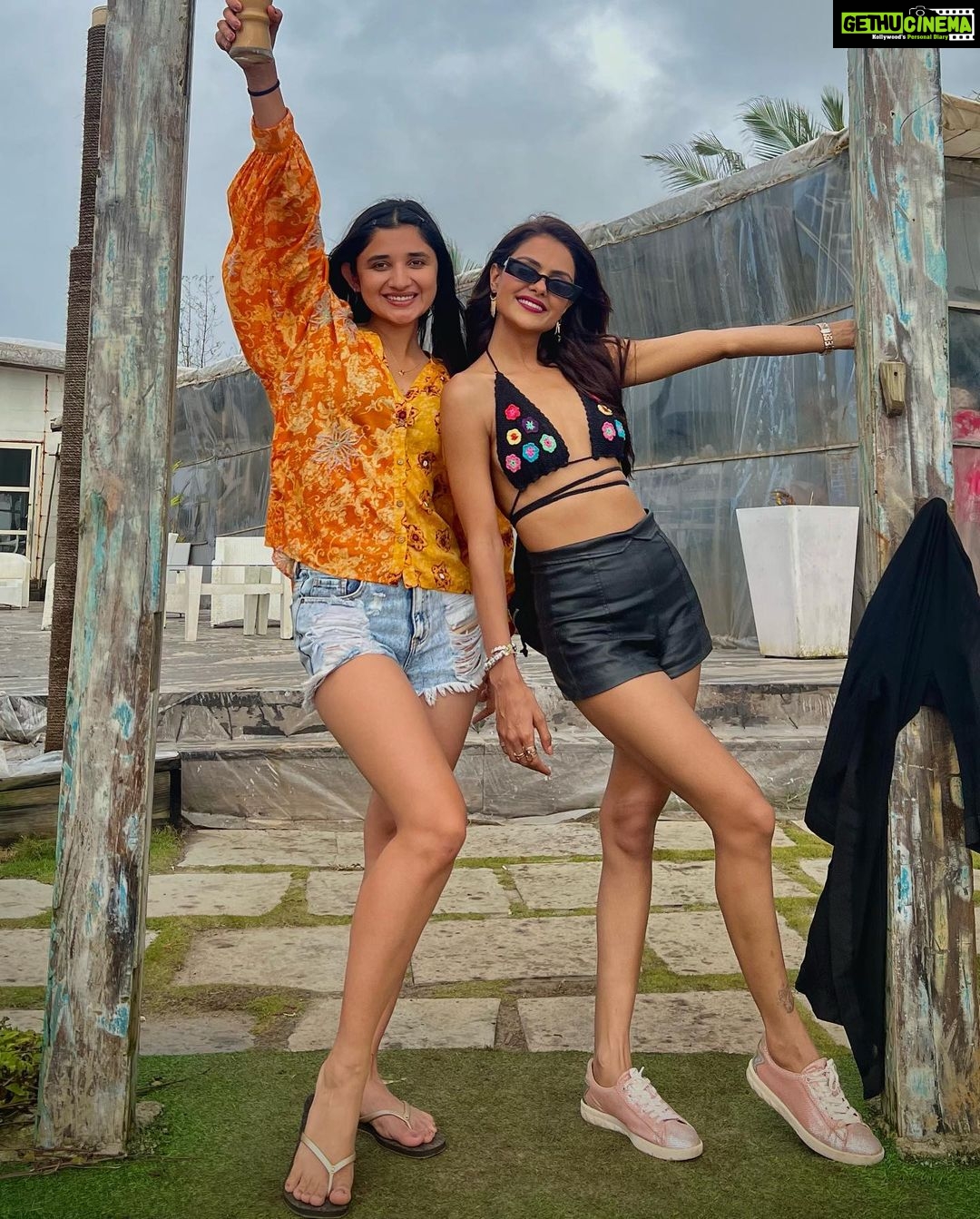 Priyanka Chahar Choudhary Instagram - Mandatory Birthday post for my secret keeper ♥️ @priyankachaharchoudhary (aapki tejo )