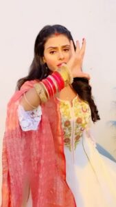 Priyanka Chahar Choudhary Instagram - Devar-bhabhi 🥳
#udaariyaan @aebyborntoshine #tejo