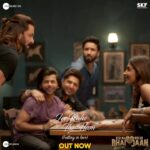 Raghav Juyal Instagram - I guess I’m falling in love with this song!❤️ #JeeRaheTheHum Out Now! #30DaysToKBKJ @beingsalmankhan @hegdepooja @venkateshdaggubati @farhadsamji @amaal_mallik @shabbir_ahmed9 @ranju.v @iamjaggubhai_ @bhumika_chawla_t @singhvijender #AbhimanyuSingh @thesiddharthnigam @jassie.gill @shehnaazgill @palaktiwarii @vinali_bhatnagar @vmanikandandop @shamiraah28 @skfilmsofficial @zeestudiosofficial @ZeeMusicCompany Mumbai, Maharashtra