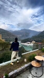 Raghav Juyal Instagram - #Repost @antalya.hotels
・・・
Meet Antalya's version of "Kyonki Saas Bhi Kabhi Bahu Thi" with our special guest @raghavjuyal

DM us for more details! 
.
.
.
#Antalyahotels #rishikeshdiaries #travel #luxuryresorts #hotel #hotelsandresorts #yogacapital #inrishikesh #luxury  #rishikeshtrip #ganga #livemusic #reelitfeelit #rishikeshspirit #rishikeshvibes