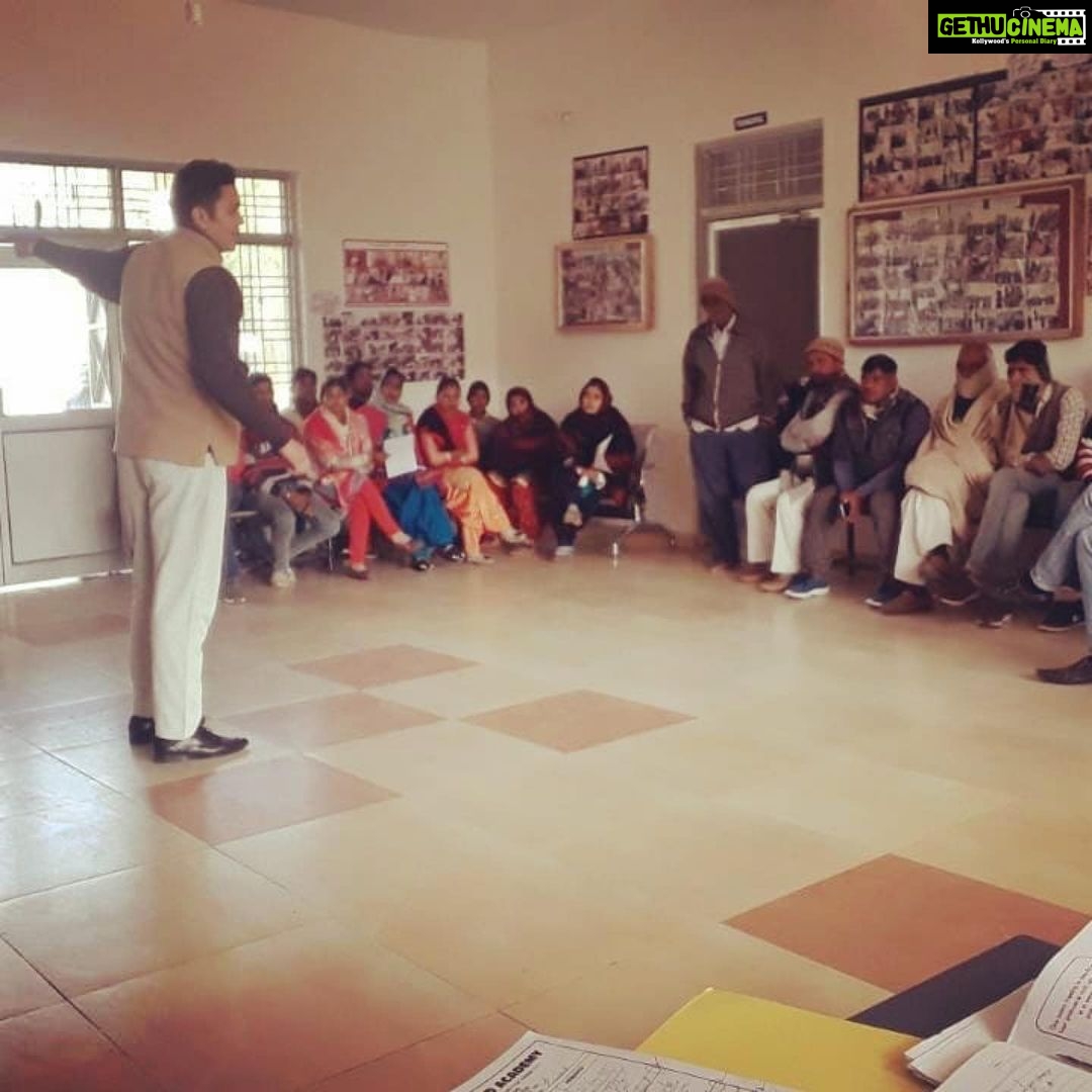 Raghav Juyal Instagram - proud to be a part of this school and family ❤️🕊🕊 #Repost @chondkotfarm ・・・ Here at farm school "Hillwood Academy" its not about educating a child only ,being a rural setup its also about educating the locals of different streams be it agricultural labourers or the daily wagers . Gone are the days when system adhered to top to bottom approach now its about reversing the process,because ultimately its the support of parents which push us to do little extra in favour of the child . Dreams and aspirations are only achievable when the awareness percolates to every mind and soul who believes in aim of education. In this regards Parents teachers meeting is a regular feature of the school here. जितना यह विद्यालय हमारा है उससे कहीं ज्यादा यह बच्चों और इन माता पिता का है इसी उद्देश्य के साथ हमारी ऊर्जा इस ग्रामीण इलाके के चोमुखि विकास के लिए बाध्य है । Hillwoodians🎉 Rise and shine Gratitude to the hands and hearts of the team for having faith on us and contributing in the same direction,without you it was impossible 💐✌️ #education #is #important #for #life #thankyou #everybody travel #nature #photography #travelphotography #love #photooftheday #instagood #travelgram #picoftheday #instagram #beautiful #photo #wanderlust #naturephotography #art #adventure Chondkot Farm