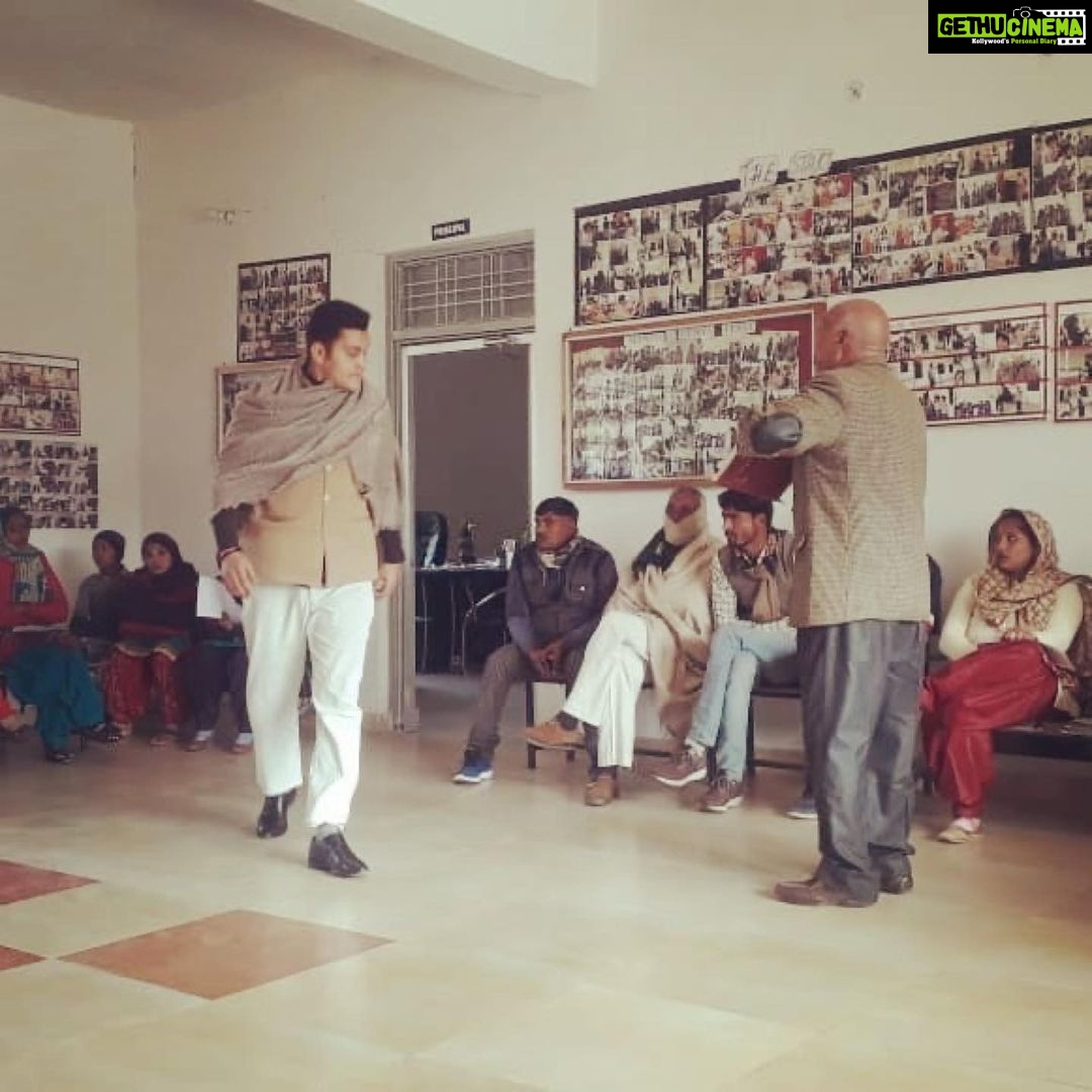 Raghav Juyal Instagram - proud to be a part of this school and family ❤️🕊🕊 #Repost @chondkotfarm ・・・ Here at farm school "Hillwood Academy" its not about educating a child only ,being a rural setup its also about educating the locals of different streams be it agricultural labourers or the daily wagers . Gone are the days when system adhered to top to bottom approach now its about reversing the process,because ultimately its the support of parents which push us to do little extra in favour of the child . Dreams and aspirations are only achievable when the awareness percolates to every mind and soul who believes in aim of education. In this regards Parents teachers meeting is a regular feature of the school here. जितना यह विद्यालय हमारा है उससे कहीं ज्यादा यह बच्चों और इन माता पिता का है इसी उद्देश्य के साथ हमारी ऊर्जा इस ग्रामीण इलाके के चोमुखि विकास के लिए बाध्य है । Hillwoodians🎉 Rise and shine Gratitude to the hands and hearts of the team for having faith on us and contributing in the same direction,without you it was impossible 💐✌️ #education #is #important #for #life #thankyou #everybody travel #nature #photography #travelphotography #love #photooftheday #instagood #travelgram #picoftheday #instagram #beautiful #photo #wanderlust #naturephotography #art #adventure Chondkot Farm