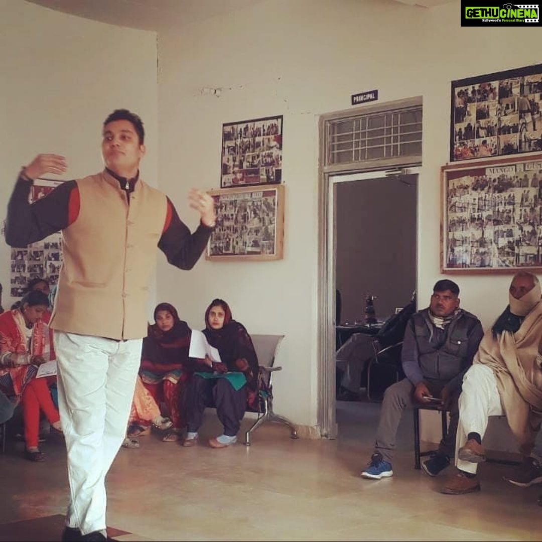 Raghav Juyal Instagram - proud to be a part of this school and family ❤️🕊🕊 #Repost @chondkotfarm ・・・ Here at farm school "Hillwood Academy" its not about educating a child only ,being a rural setup its also about educating the locals of different streams be it agricultural labourers or the daily wagers . Gone are the days when system adhered to top to bottom approach now its about reversing the process,because ultimately its the support of parents which push us to do little extra in favour of the child . Dreams and aspirations are only achievable when the awareness percolates to every mind and soul who believes in aim of education. In this regards Parents teachers meeting is a regular feature of the school here. जितना यह विद्यालय हमारा है उससे कहीं ज्यादा यह बच्चों और इन माता पिता का है इसी उद्देश्य के साथ हमारी ऊर्जा इस ग्रामीण इलाके के चोमुखि विकास के लिए बाध्य है । Hillwoodians🎉 Rise and shine Gratitude to the hands and hearts of the team for having faith on us and contributing in the same direction,without you it was impossible 💐✌️ #education #is #important #for #life #thankyou #everybody travel #nature #photography #travelphotography #love #photooftheday #instagood #travelgram #picoftheday #instagram #beautiful #photo #wanderlust #naturephotography #art #adventure Chondkot Farm