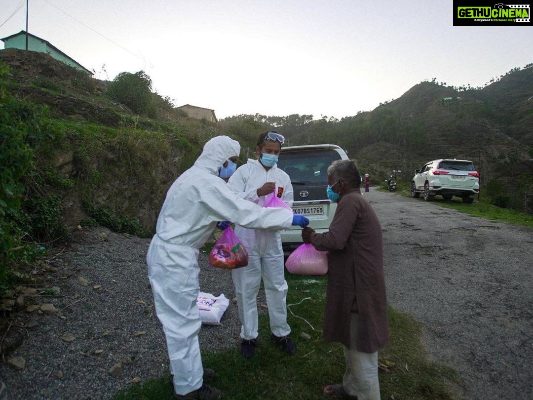 Raghav Juyal Instagram - A lady’s death on Sunday in Pauri is a sign of how poverty, fear and a lack of facilities are adding to COVID-19 fatalities in remote villages, where many shun tests for fear of testing positive and being forced to go to hospital far from home. (Image 3) Other than covid kits everyone in the higher Himalayas are in dire need of ration kits. The administration quotes that ration is not a problem, then what are these requests of people existing on ground pleading to volunteers of different organisations to help them get ration kits. (Image 5) On our second day in Pauri with the intensive research and ground report of Siddharth Singh Rawat we decided to visit Kot and provided ration kits to the covid effected Patients and their families (Image 8) The Human face of Covid 19 is effected economically as well as physically. In one of the best community health centres of the district the medical officer requests us to help their sweeper get his one year due payment so that he can feed his family of six. We are slowly reaching towards a predicted third wave. If together we end up solving basic problems we might stand up and defend ourselves and our fellowmen Also a quick reminder of the past Straight from Ramayan जब कोई राजा अपने कर्तव्य पालन में असफल होता है तब ऐसा होता है,अकाल मृत्यु होती है, पाप बढ़ता है और हर तरफ अव्यवस्था फैलती है।