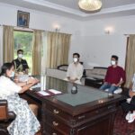 Raghav Juyal Instagram – #Repost @satishuk69 with @make_repost
・・・
Actor & dancer Raghav Juyal made a courtesy call on the Governor, Baby Rani Maurya, on Wednesday at Raj Bhavan, Dehradun. Governor appreciated the work done by Juyal and his team in the far flung areas of Uttarakhand during the pandemic.

@raghavjuyal
@babyranimaurya @rachitajewelofficial @yashasvijuyal @ishanbhandarii @shutupviraj @salvus.cares Raj Bhavan (Uttarakhand)