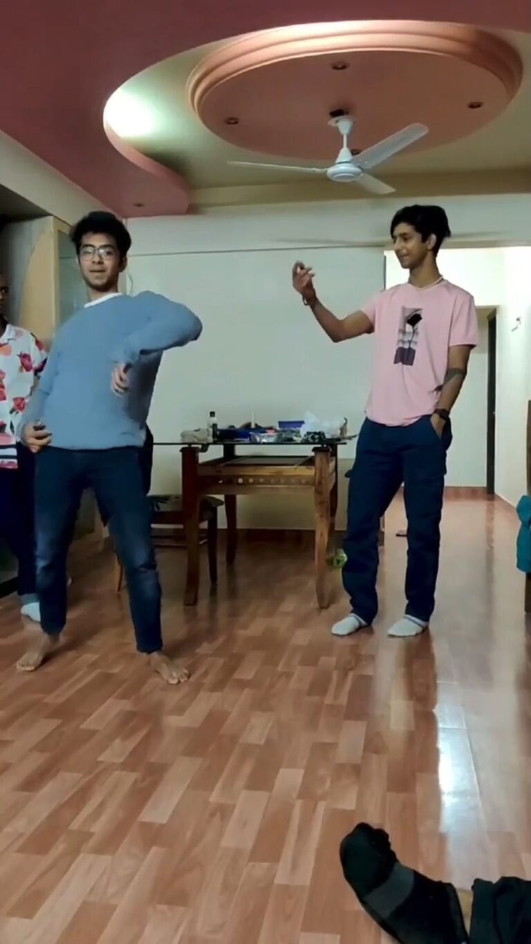 Raghav Juyal Instagram - Beautiful , 🌸🌸🌸 #Repost @sakhleboi ・・・ A very raw clip of me just trying to move after 6 months of recovery with two of my Inspirations standing right beside me, moving with me in one frame, still cant believe this happened!! Thankyouu @iadnanmbruch @vipul_6_11 @zemilisingh @_wolve.s for everything❤ #reels #adnanthebest #dance