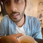 Raghav Juyal Instagram - Single screen cinema में filter coffee पीने वाले लौंडे जब menu में विशेष रूप से ठीक उस जगह उँगली लगा कर confidence में बोलते हैं -" भैया 24 number वाली काफ़ी ले आओ , ये ,ex presso " तब ये होता है जो ऊपर अपने देखा @vikramsingh_chauhan