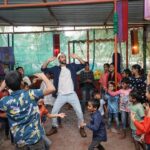 Raghav Juyal Instagram - Big Thank you to my favourite, @raghavjuyal bhai for blessing us with your presence at Ananta Khushiyaan Ashram and sharing your warmth and positivity. The senior citizens from @ananta_khushiyaan_niwas , boys from @armaanbalniwas and girls from @mangalabenbalikaniwas really loved and enjoyed your Togetherness ! Totally blessed. Thank you for appreciating the efforts of project @mardtalkindia and understanding the importance of biodegradable sanitary pads. You are truly a hero and super grounded personality ❤️💫 @anantainfinite1 @khushiyaanorg . . . 📷 : @iamgauravmandal #raghavjuyal #raghavalawrence #raghav #raghavjuyal_world_ Thane