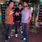 Raghav Juyal Instagram – ❤️❤️❤️
#Repost @itsvijayvarma
・・・
Boys from the Naka 🦍🐆🐈 
#GullyGang 
Photo by Five Two @erikapackard🤟🏼

ऐतिहासिक hit..flow ये Tendulkar है