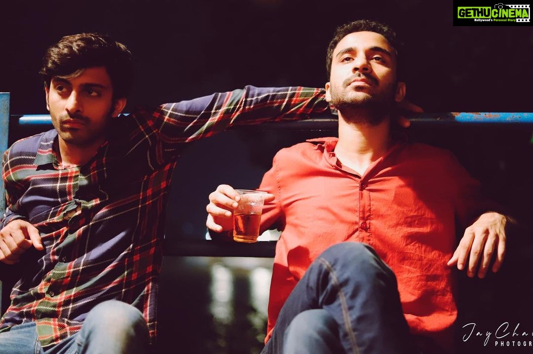 Raghav Juyal Instagram - Behind the scenes of #bahuthuasammaan @abhishekchn @wolverinejay93 - photographer #actor #cinema #film #indiancinema #indiancinemagallery #actorslife