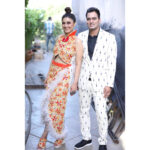 Ragini Khanna Instagram - #aboutyesterday walked the ramp for Weaver Soul Presents ‘Indigoberry Ikat’ Spring / Summer 2018 Collection as a show stopper @weaver__soul @indiarunwayweek An unprecedented collection of Rags & Accessories by Shravan Gajam, solely crafted from Handwoven warp-faced Denim fabric using Ikat weaving technique from family run craft units in Telangana, India........💛