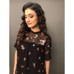 Ragini Khanna Instagram - 🎧✡️