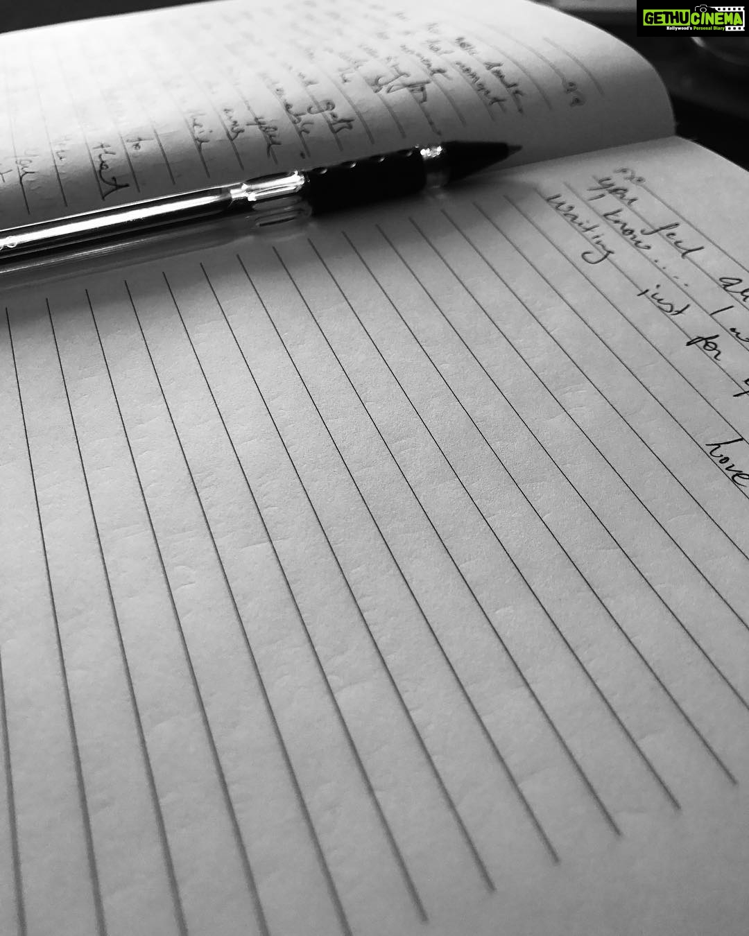 Ragini Khanna Instagram - My quirk of collecting stationery from different continents might never fade away.. but when I actually need to write I would only use the basic.. #ilovestationery #basicgirl #simplepleasures #yesiwrite #butformyeyesonly π
