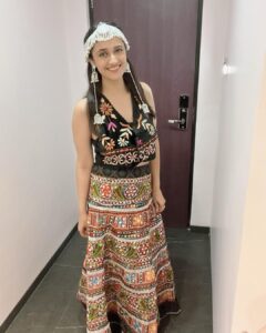 Ragini Khanna Instagram - For @ghrjc_jalgaon college Dhamaal Dandiya 2022.💃 Jewellery:- @punittatrikha ❤️ #blessed 💝
