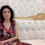 Ragini Khanna Instagram – Meri dress toh ready hain, kya aapki voice bhi ready hain? If yes, then what are you waiting for! Download Smule and record your song #SmulePeGaoAmericaJao Winners will get a chance to perform at the #GaanaMusicFestival in USA with legendary singers like Vishal-shakher, Alka Yagnik and may more. Daily winners get 10,000 cash! Smule – Lets music together! 
#smule #smuleindia #gaanamusicfestival2019 #singer #instamusic
#musical #sunidhchauhan #vishaldadlani #acoustic #singers
#americachalo #tigershroff #arijitsingh #nehakakkar # tonykakkar
#GMF #vishalshekhar #newjersey #California #divine #Jasseigill
#Kanangill #Rohanjoshi #hariharan #USA #America #smulesinging
#GaanaMusicFestival #SmulePaGaaoAmericaJaao #gullygang @smulein