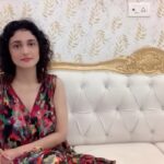 Ragini Khanna Instagram - Meri dress toh ready hain, kya aapki voice bhi ready hain? If yes, then what are you waiting for! Download Smule and record your song #SmulePeGaoAmericaJao Winners will get a chance to perform at the #GaanaMusicFestival in USA with legendary singers like Vishal-shakher, Alka Yagnik and may more. Daily winners get 10,000 cash! Smule - Lets music together! #smule #smuleindia #gaanamusicfestival2019 #singer #instamusic #musical #sunidhchauhan #vishaldadlani #acoustic #singers #americachalo #tigershroff #arijitsingh #nehakakkar # tonykakkar #GMF #vishalshekhar #newjersey #California #divine #Jasseigill #Kanangill #Rohanjoshi #hariharan #USA #America #smulesinging #GaanaMusicFestival #SmulePaGaaoAmericaJaao #gullygang @smulein