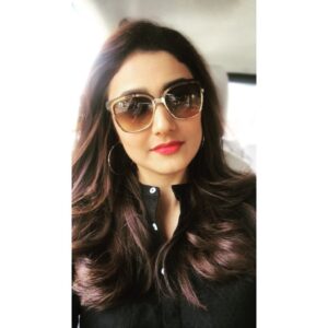 Ragini Khanna Instagram - Good hair day 😊😘