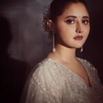 Rashami Desai Instagram - LOOK ARENT EVERYTHING BU, IVE THEM JUST IN CASE.... 🌈💖 . . #RASHAMIDESAI #rashamians #love #diva #immagical✨🧞‍♀️🦄 Mumbai, Maharashtra