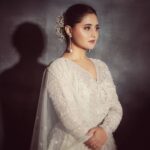 Rashami Desai Instagram - LOOK ARENT EVERYTHING BU, IVE THEM JUST IN CASE.... 🌈💖 . . #RASHAMIDESAI #rashamians #love #diva #immagical✨🧞‍♀️🦄 Mumbai, Maharashtra