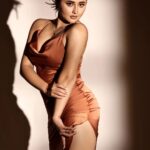 Rashami Desai Instagram - B E. Y O U R. O W N. K I N D. O F. B E A U T I F U L. . . . . . Styled by my 🥰 @manalijagtap Assisted: pankaj patil Shreya sen 📷 @amitkhannaphotography HMU : @makeupby_tanvi Promise . . #rashamidesai #rashamians #diva #love #immagical✨🧞‍♀️🦄 Radisson Blu Mumbai International Airport