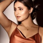 Rashami Desai Instagram - B E. Y O U R. O W N. K I N D. O F. B E A U T I F U L. . . . . . Styled by my 🥰 @manalijagtap Assisted: pankaj patil Shreya sen 📷 @amitkhannaphotography HMU : @makeupby_tanvi Promise . . #rashamidesai #rashamians #diva #love #immagical✨🧞‍♀️🦄 Radisson Blu Mumbai International Airport