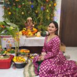 Rashami Desai Instagram – Happy ganesh Chaturthi 2022 
.
.
Decor: @lavenderskies.inc
.
.
#rashamidesai #rashamians #ganeshchaturthi2022 #love #immagical✨🧞‍♀️🦄 Malad West