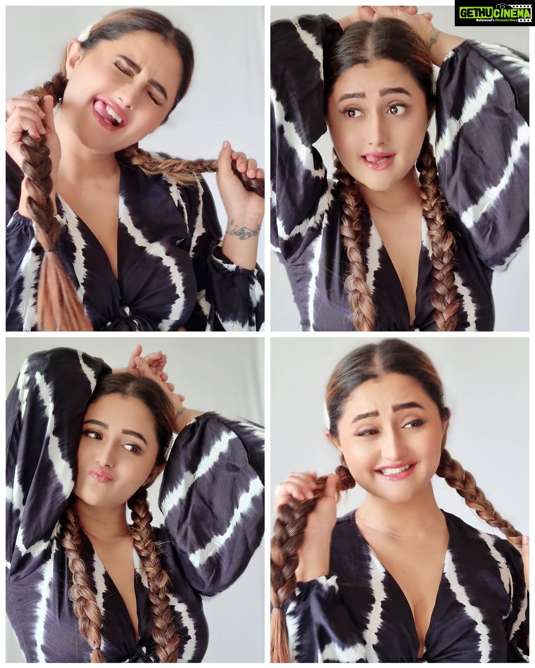 Rashami Desai Instagram - I’m I moody? Or are you just basic 😛🤩😎😜🥰 . #moodboard #fun #chirpy #pose #rashamidesai #rashamians #immagical✨🧞♀️🦄