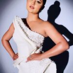 Rashami Desai Instagram – Let’s give them a show 👸🏻🏆
.
.
Outfit: @divalukky.bespoke
Jewellery: @shillpapuriidesignerjewellery
HMU : @makeupby_tanvi
Styled : @nehachaudhary_
.
.
#rashamidesai #rashamians #immagical✨🧞♀️🦄
