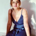 Rashami Desai Instagram – They : What you doing ?
Me : Just Glowing in my hood ✨💙😎🕊
.
#rashamidesai #immagical✨🧞♀️🦄