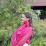 Rashami Desai Instagram - Caught candid while filming 🤭🥰 . Outfit : @manishasoniofficial @vblitzcommunications . Thank you for the great hospitality @theanantaudaipur @anantahotels 📸: @veer_photofactory @shutterbugs__17 . #rashamidesai #rashamians #immagical✨🧞‍♀️🦄 The Ananta Udaipur