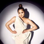 Rashami Desai Instagram – Just like the loon moon: bright, glowing and passing by the dark clouds.. ๐โจ๐ค๐ฅฐ
.
Outfit: @divalukky.bespoke @tlmconsultancy Jewellery: @shillpapuriidesignerjewellery makeup: @makeupby_tanvi hair: @promise_thehairartist pictures: @shruu_t
.
#rashamidesai #moon #immagicalโจ๐งโโ๏ธ๐ฆ
