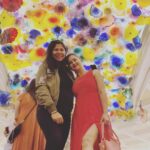 Rashami Desai Instagram - In flight ✈️ pending uploads 😋 . #lasvegas #goodtimes 👗: @poshaffair.co @vblitzcommunications . #collectingmemories #solotrip #girlswannahavefun #love #hollywood #lv #rashamidesai #RDInLV Las Vegas