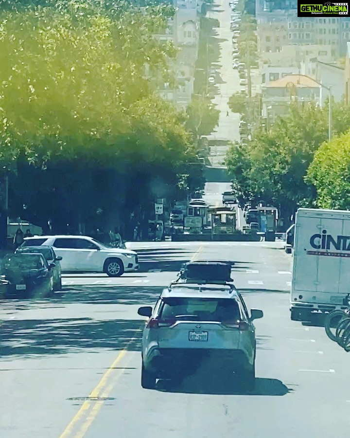 Rashami Desai Instagram - #sanfrancisco you were 🔥 . #collectingmemories #solotrip #girlswannahavefun #love #hollywood #sf #rashamidesai #RDInSF