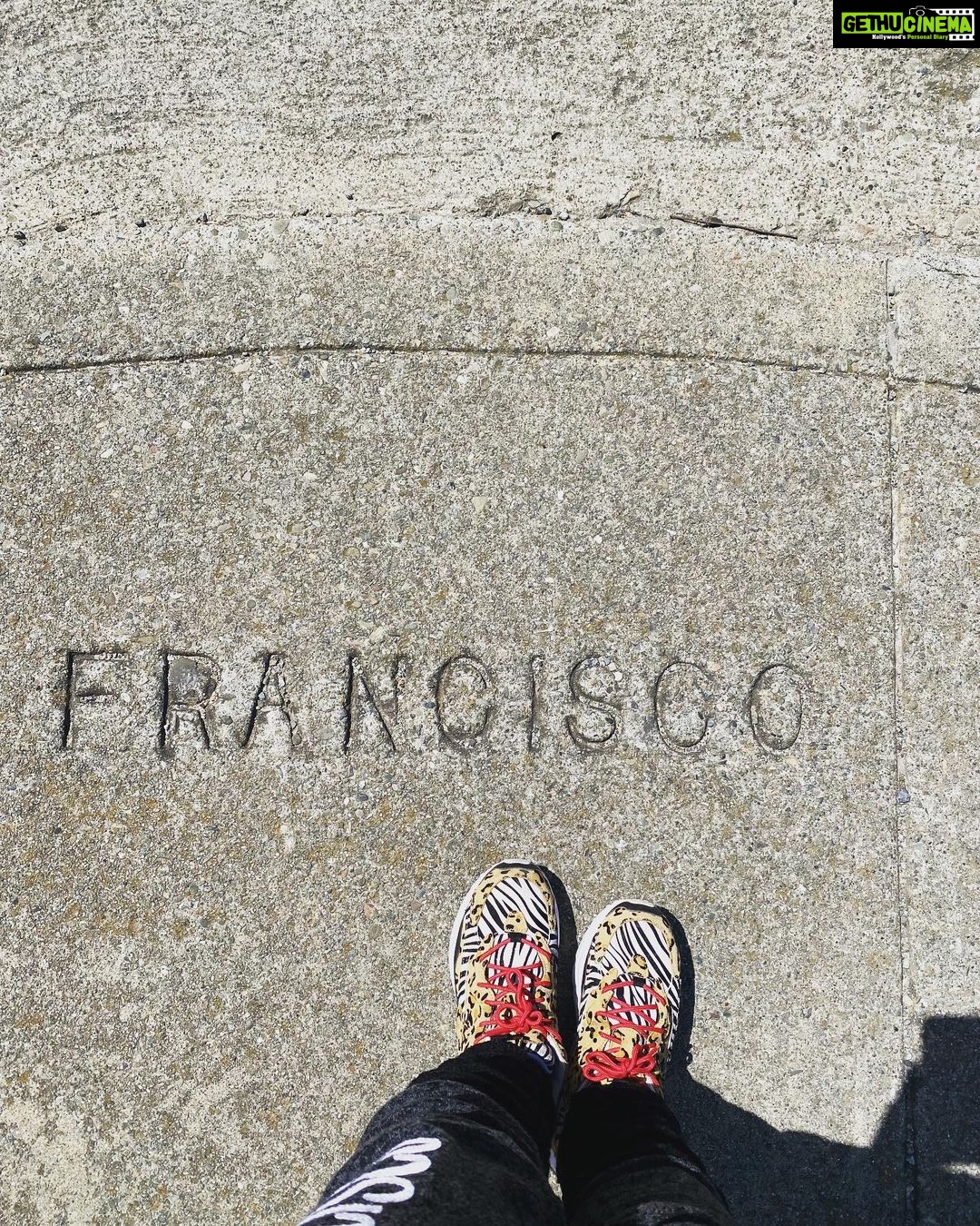 Rashami Desai Instagram - #sanfrancisco you were 🔥 . #collectingmemories #solotrip #girlswannahavefun #love #hollywood #sf #rashamidesai #RDInSF